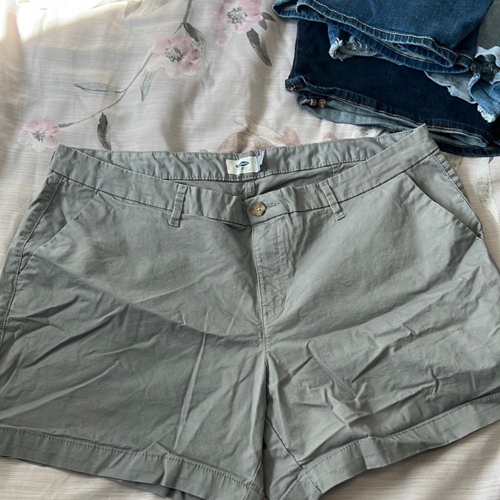 Grey old navy shorts  size 16